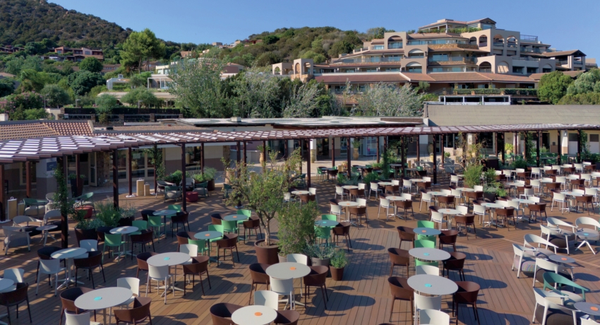 Chia Laguna_Piazza degli Ulivi (1) - Conrad Chia Laguna